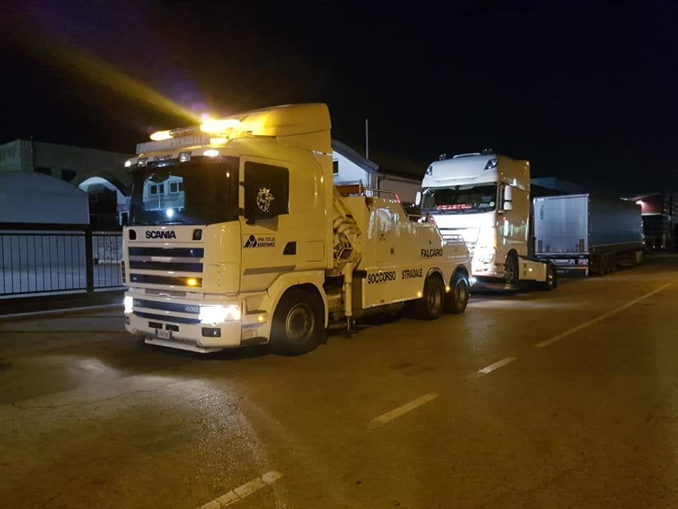 soccorso stradale falcaro 3